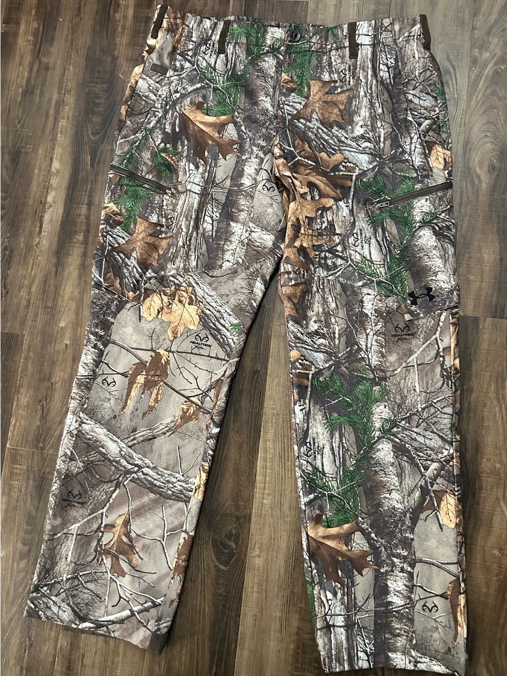 Under Armor Realtree Men's Storm Pants 40x32 Camo Hunting Zip Pockets
HeatGear